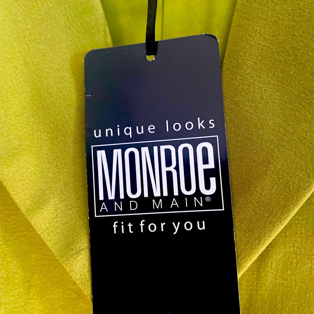 Monroe and Main skirt suit size 16W